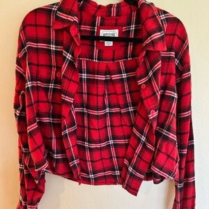 American Eagle Red Plaid Button-Up Cropped Flannel